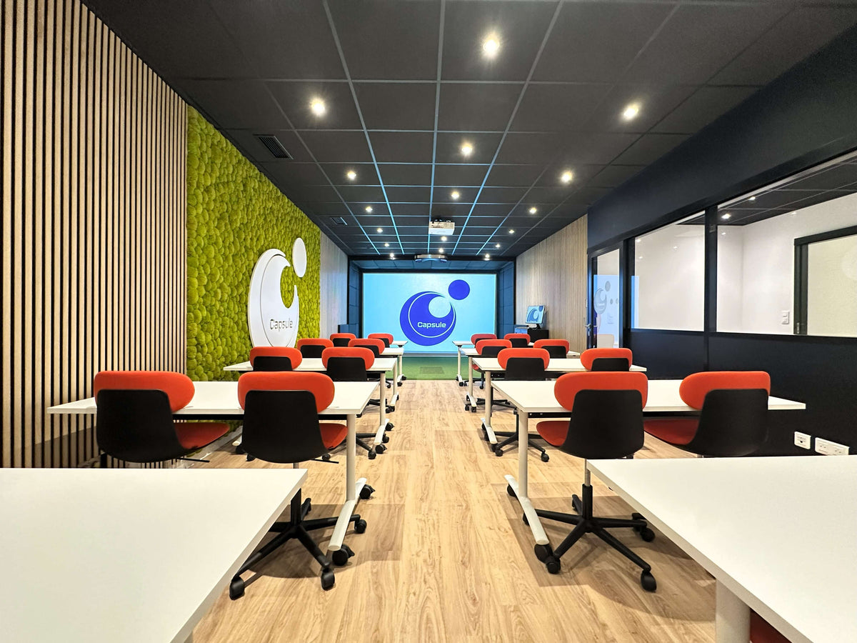 Salle de conférence du centre de formation Capsule, à Pamiers